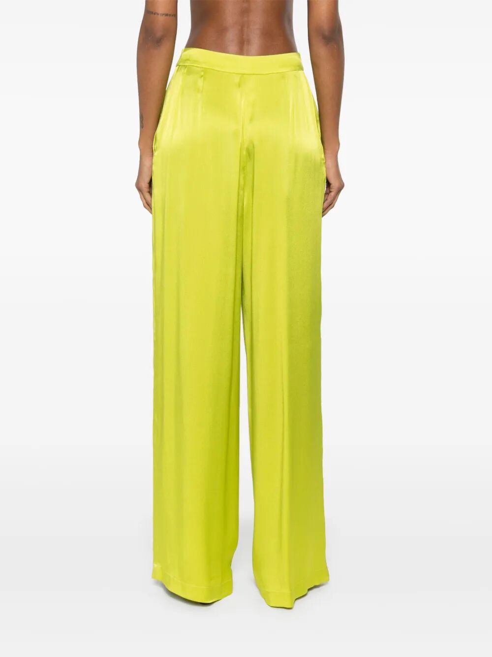 Pantaloni con piega