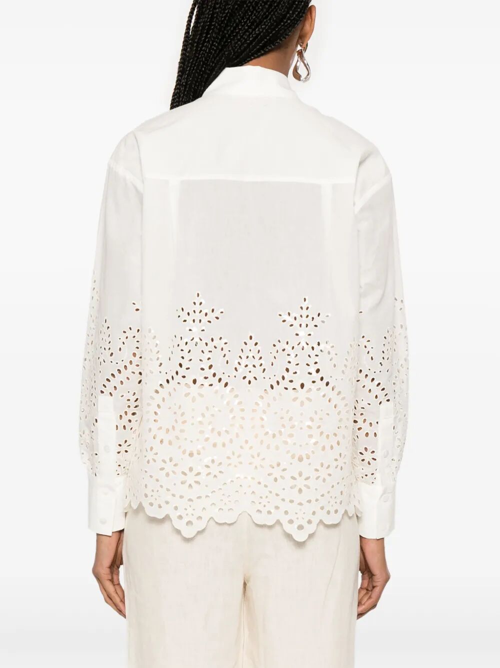 Camicia con ricamo floreale
